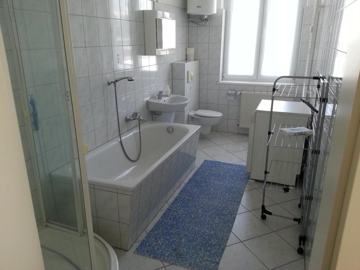 Grosse Wohnung Nossentiner Huette Exteriér fotografie